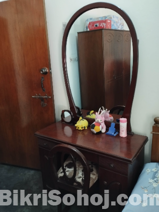 One piece dressing table